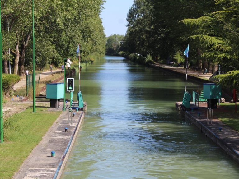 garde meuble neuilly sur marne