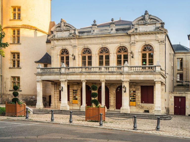 garde meuble nevers
