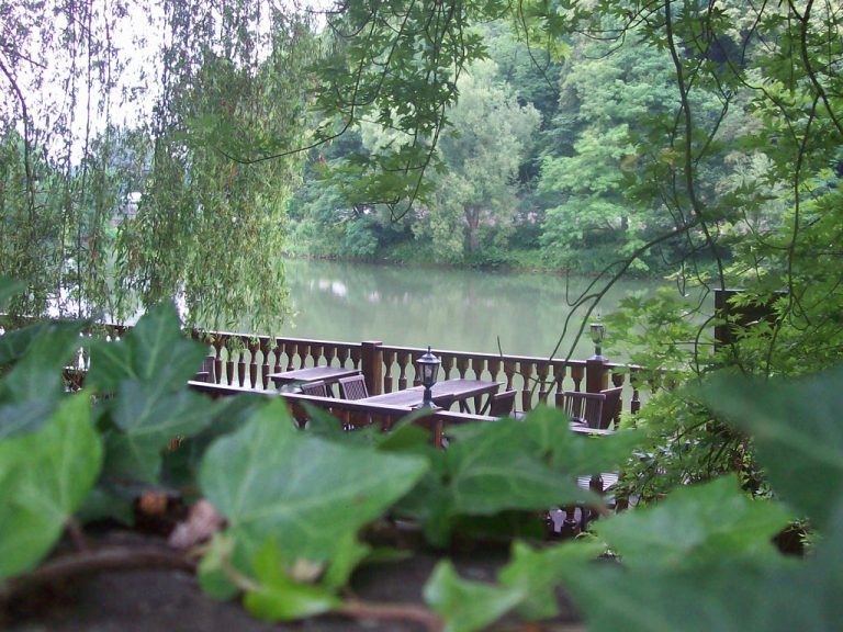 societe garde meubles charleville mezieres