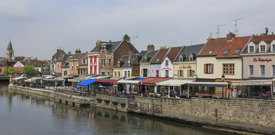 Le quartier Saint-Leu et les quais à Amiens.