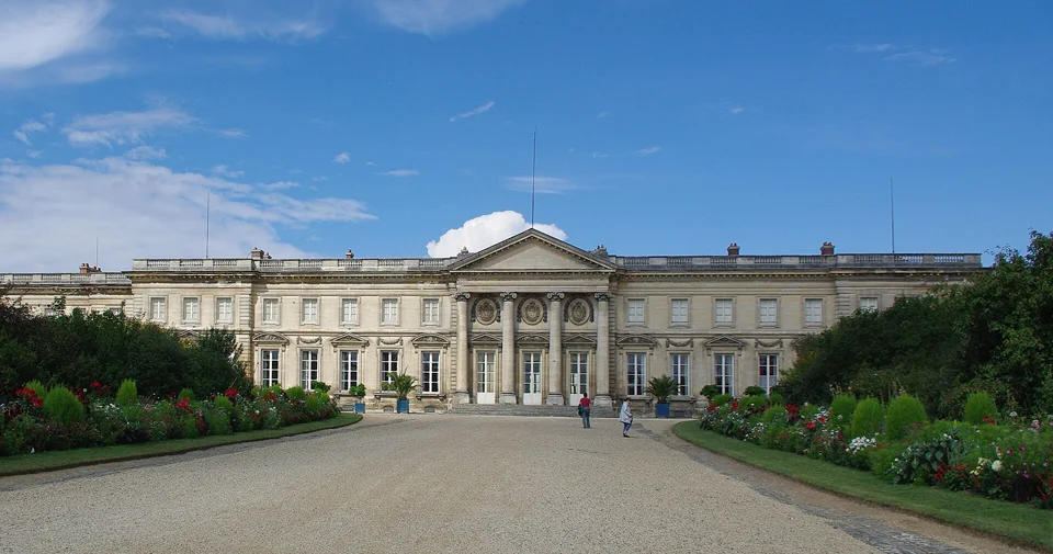 Le château de Compiègne.